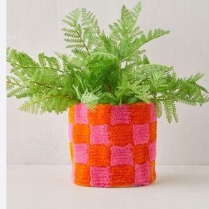 NWT Urban Outfitters Checkerboard Tufted Planter Cover
